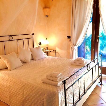 Villa Franci Santa Teresa Gallura Eksteriør billede