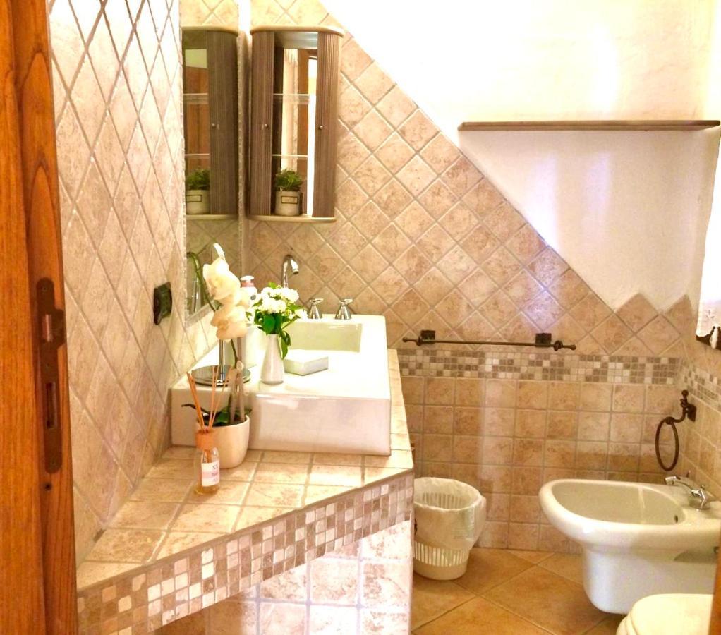 Villa Franci Santa Teresa Gallura Eksteriør billede