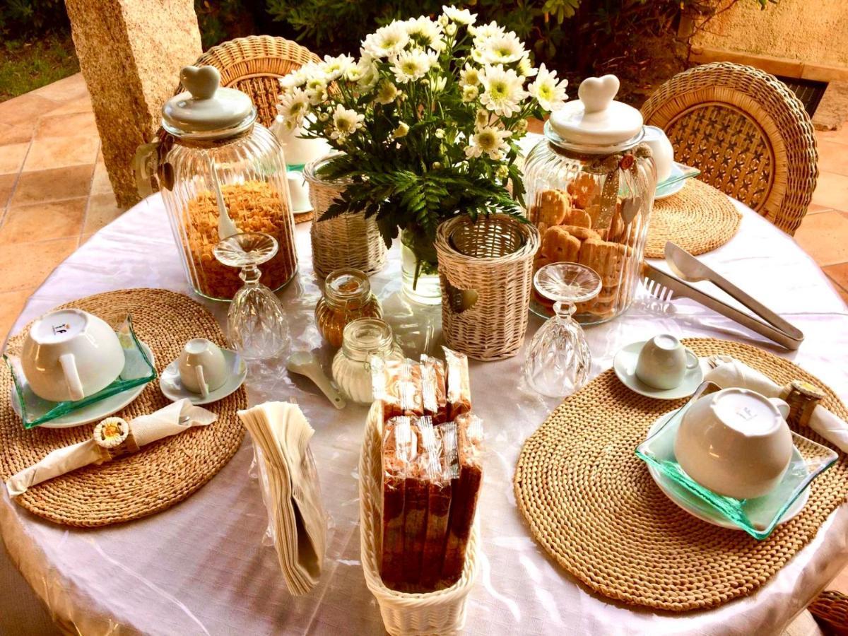 Villa Franci Santa Teresa Gallura Eksteriør billede