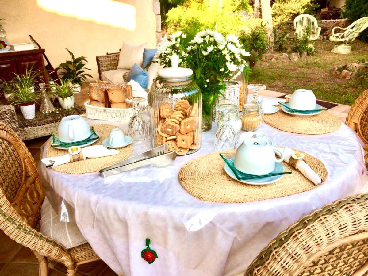 Villa Franci Santa Teresa Gallura Eksteriør billede